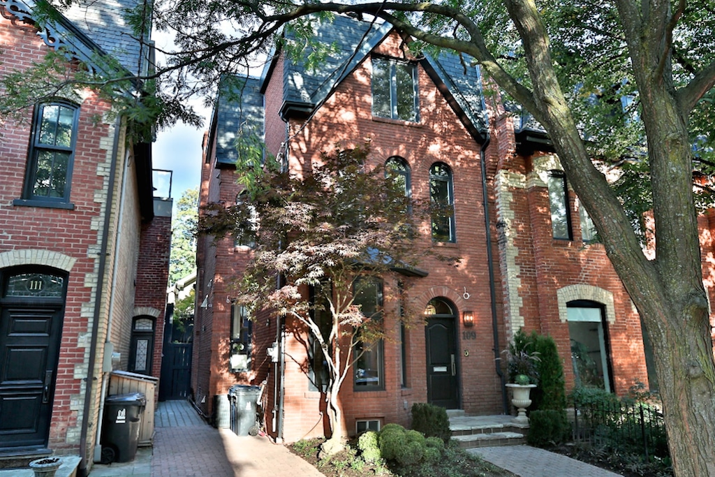 109 Hazelton