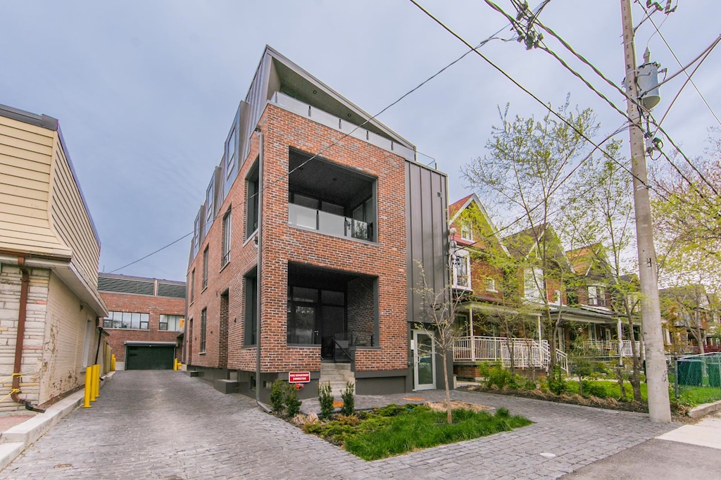 50 Bartlett Avenue