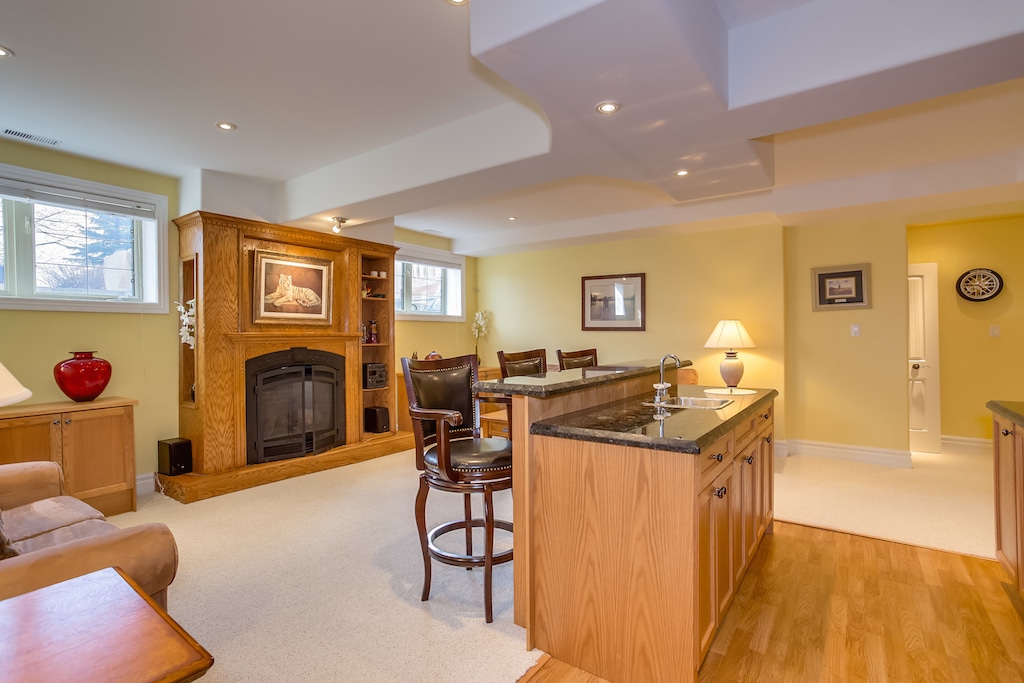 214 Snowbridge Way