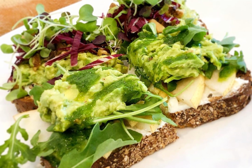 MIA Brunch Bar-toast