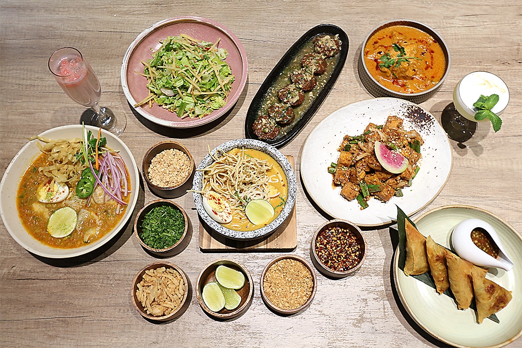 Assortment-of-popa-dishes