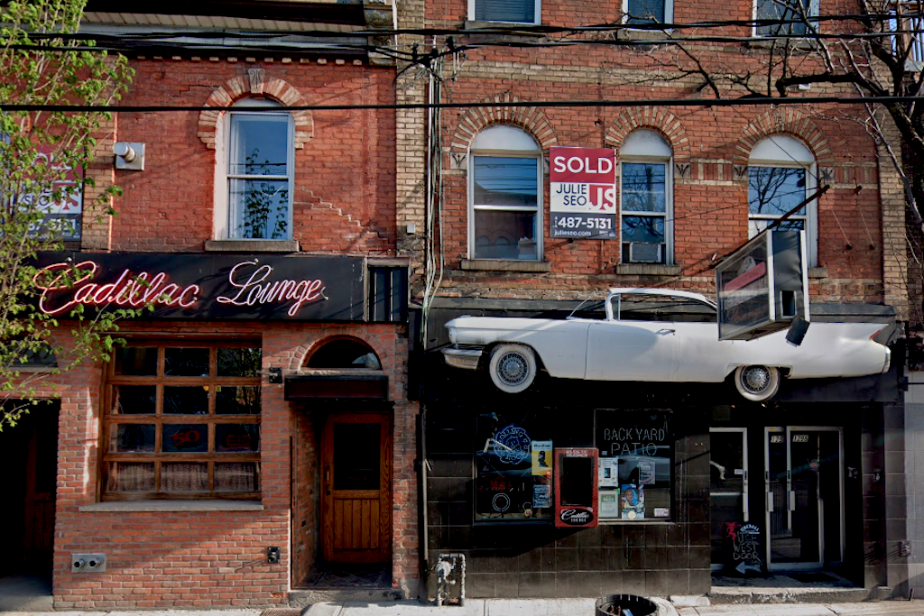 cadillac lounge