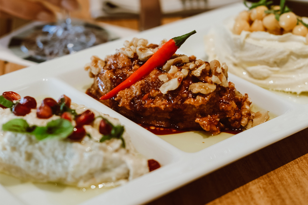 amal muhammara dip