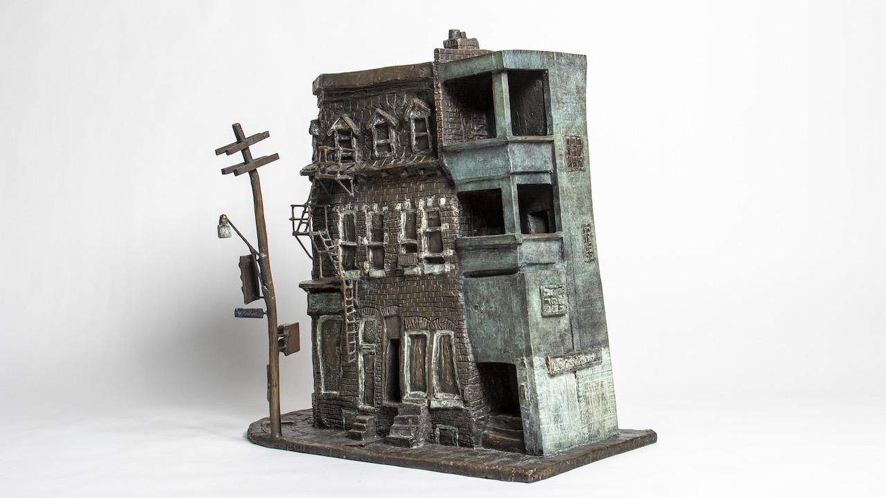 Sculpture of 306 Davenport Rd.