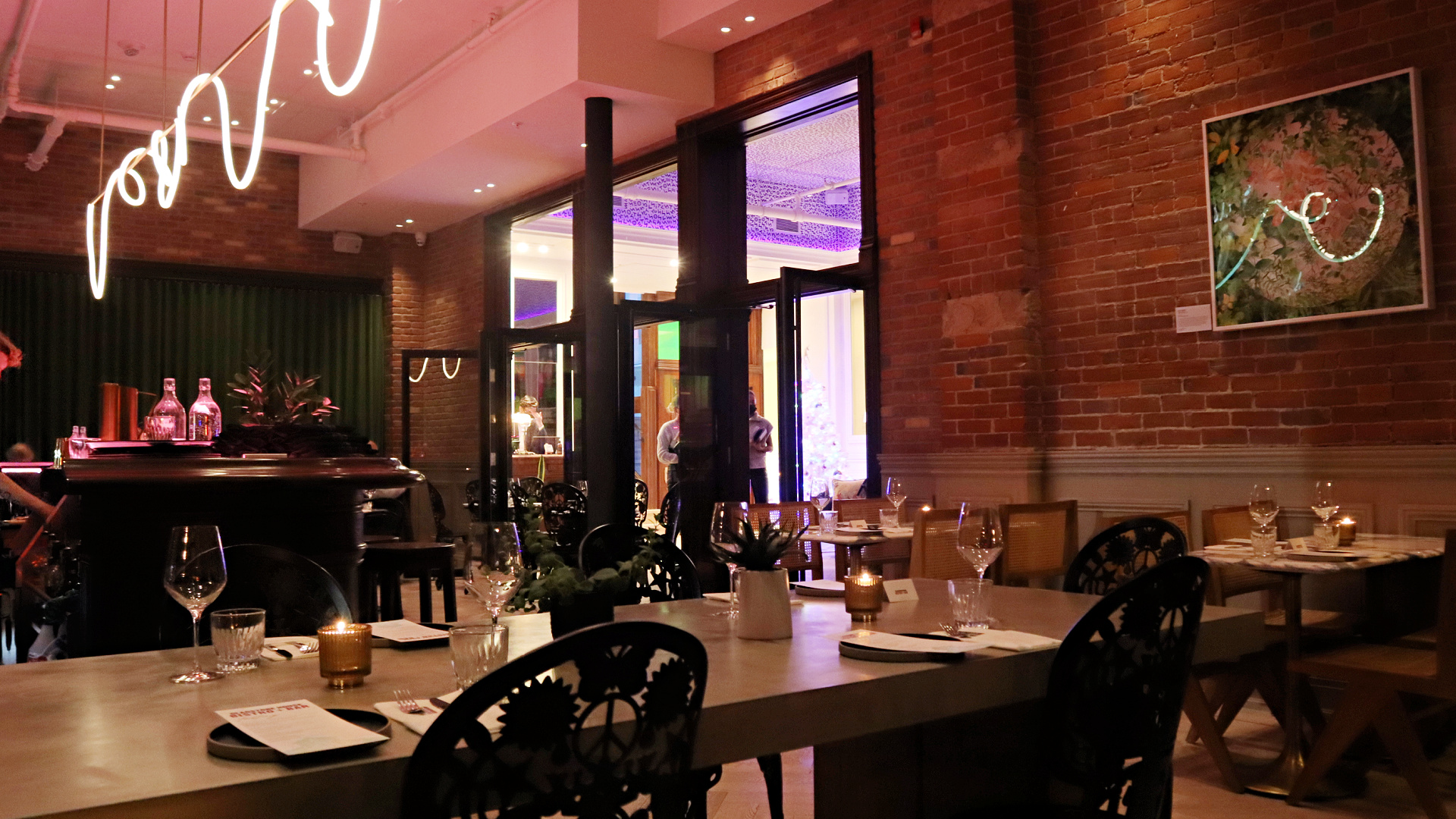 Gladstone House Bistro + Bar