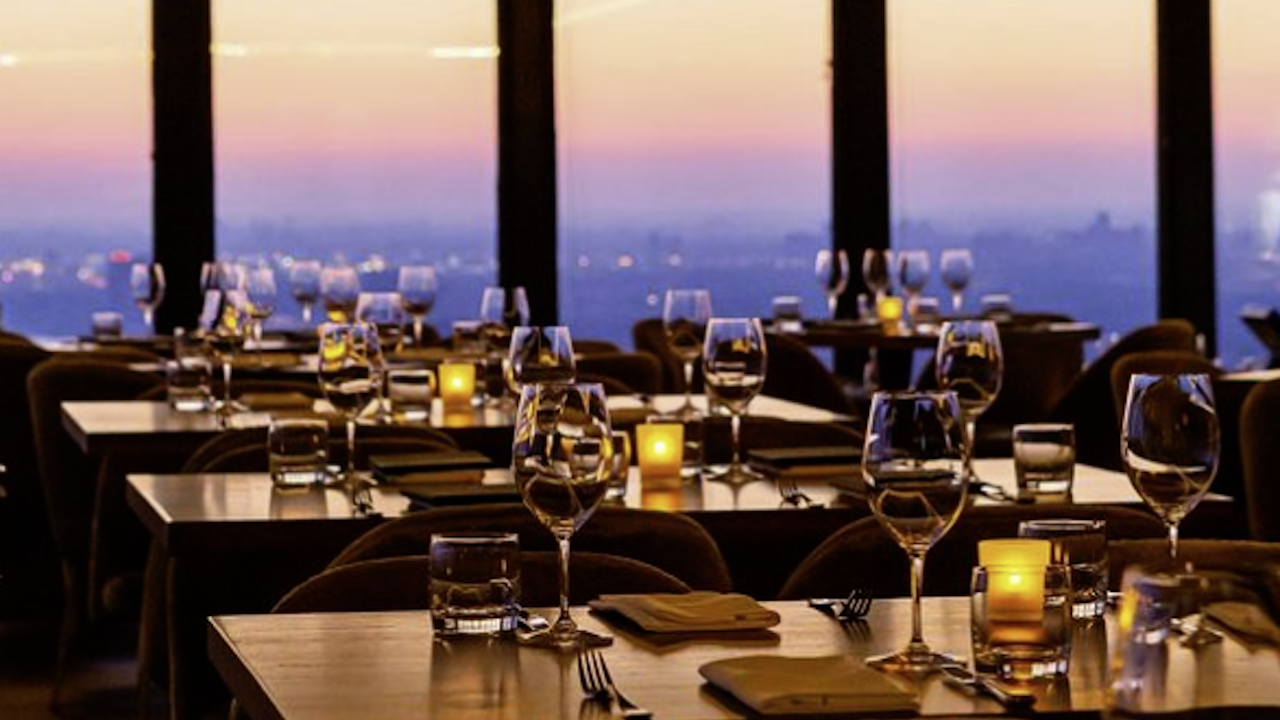 Canoe romantic restaurant