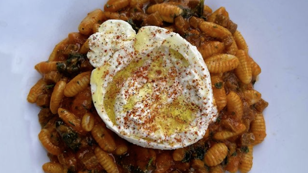 buca cavatelli con burrata