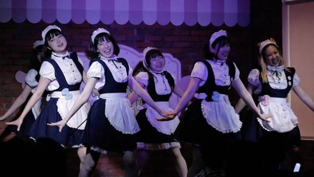 Angel cafe Japanese maids