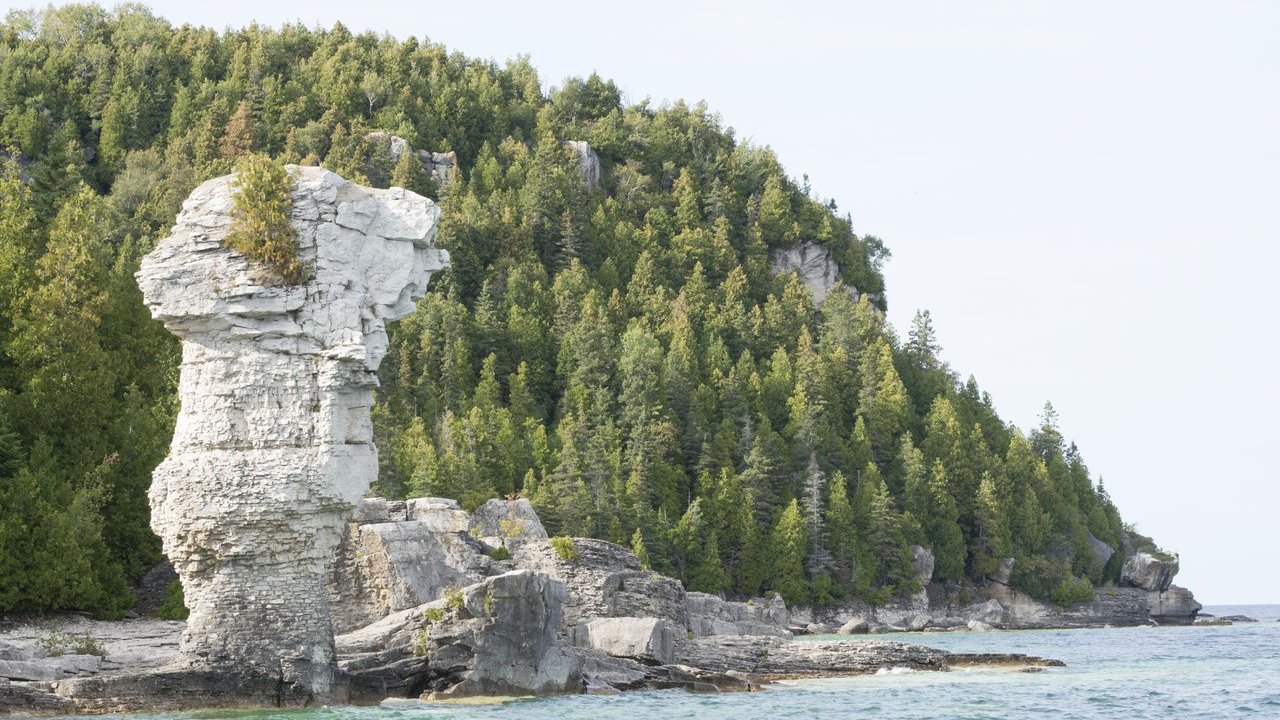 flowerpot island natural wonder ontario
