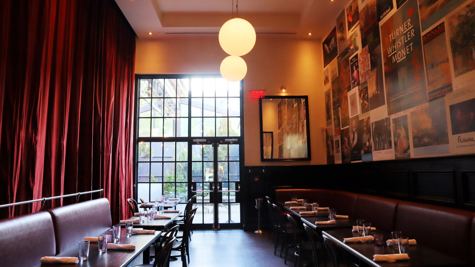 le select bistro interior