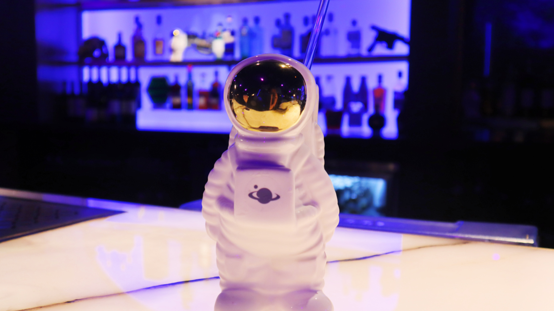Tikinaut offworld bar