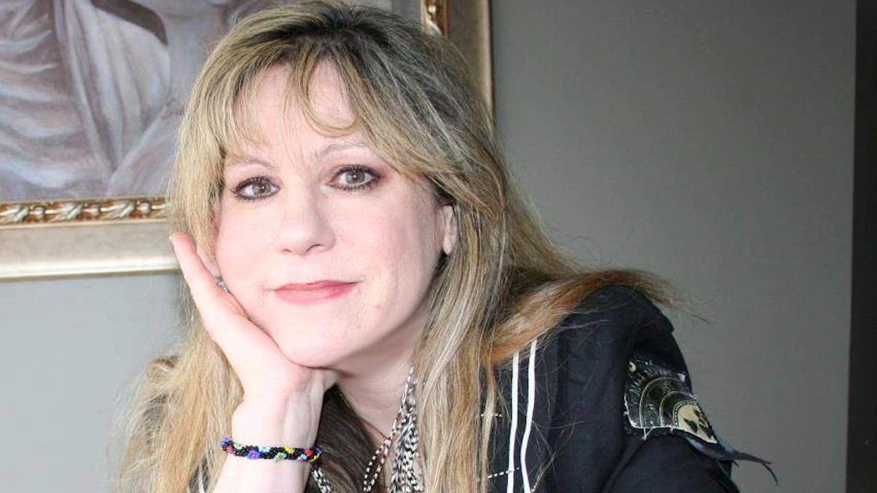Toronto psychic Miki