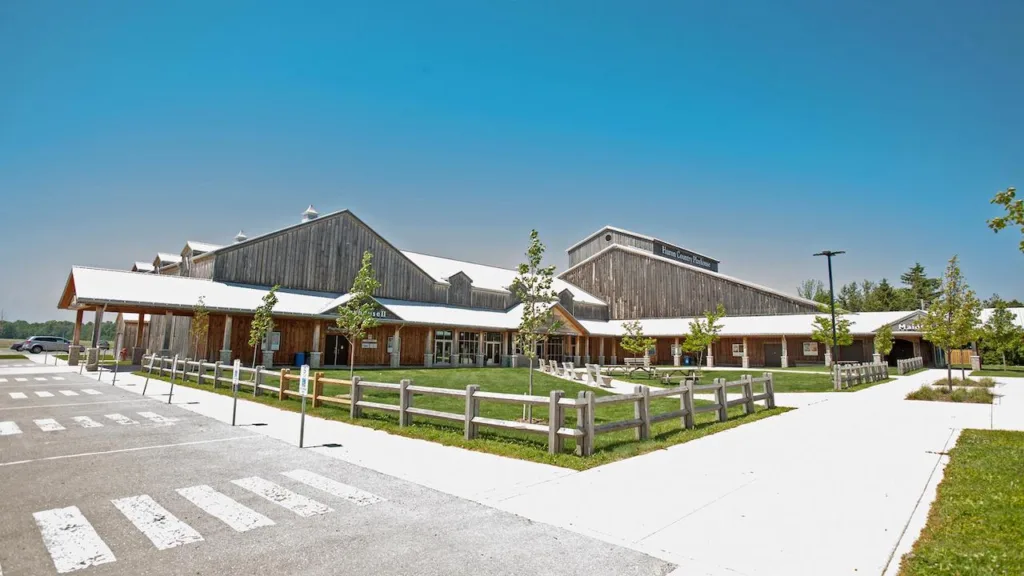 summer theatre near Toronto, Huron Country Playhouse