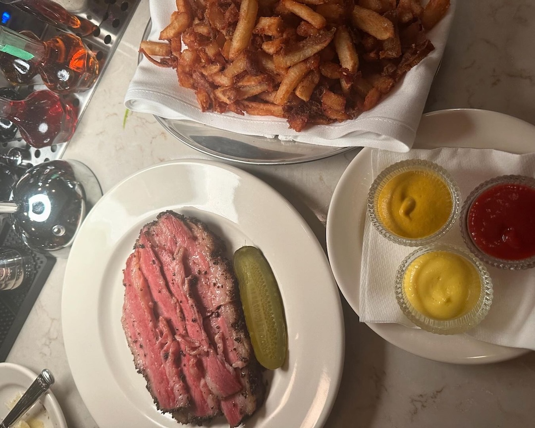 Linny's menu includes deli favourites.