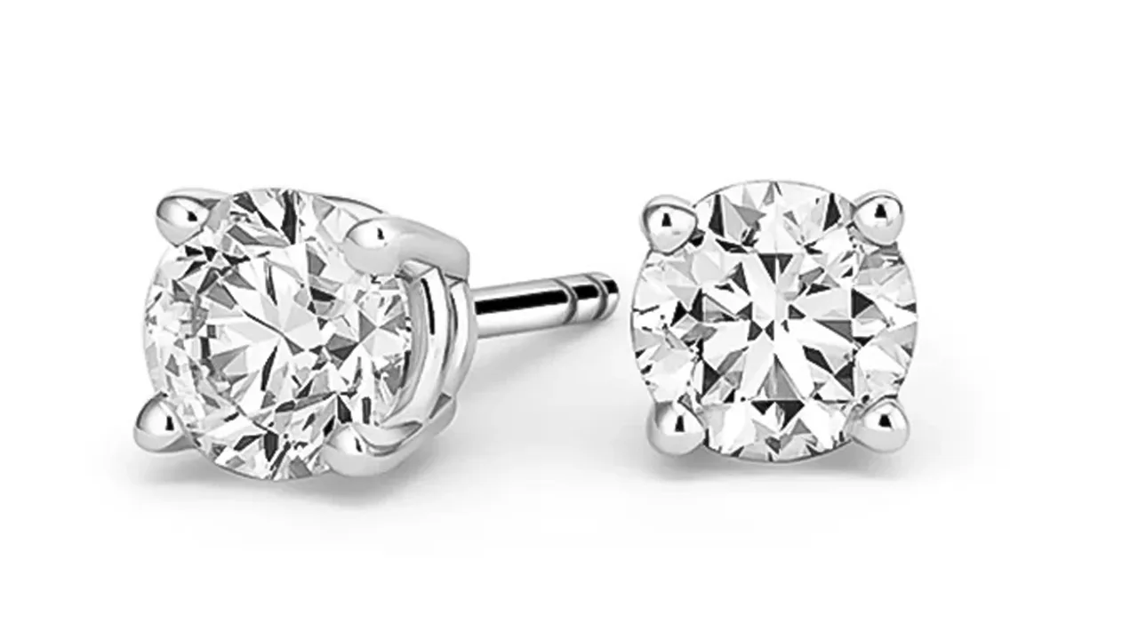ACT II DIAMOND STUDS (1)
