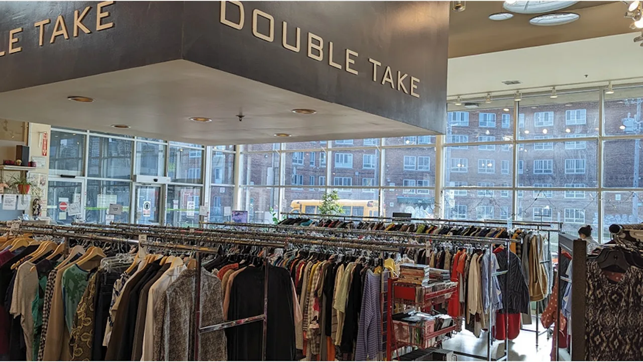 DT shop in store
