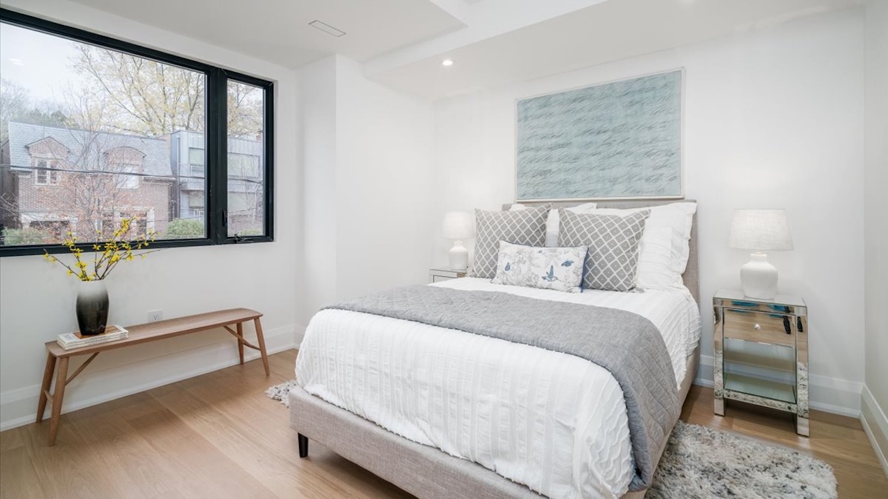25 2nd bedroom 1