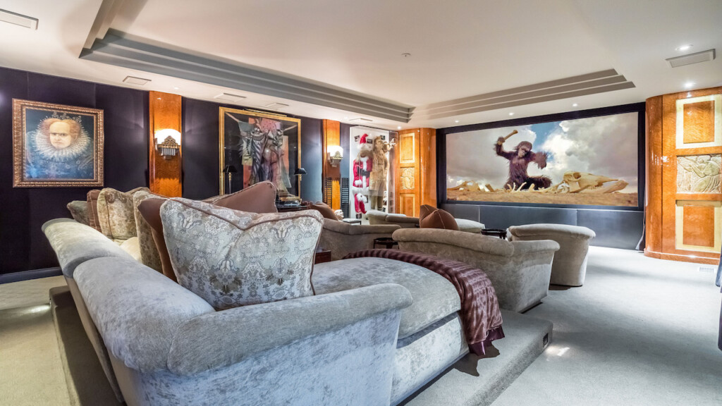 Images of Jim Carrey's Brentwood property