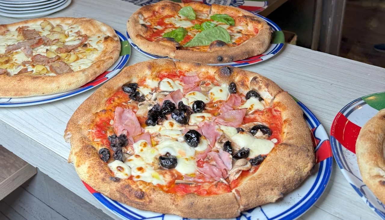 pizza copy