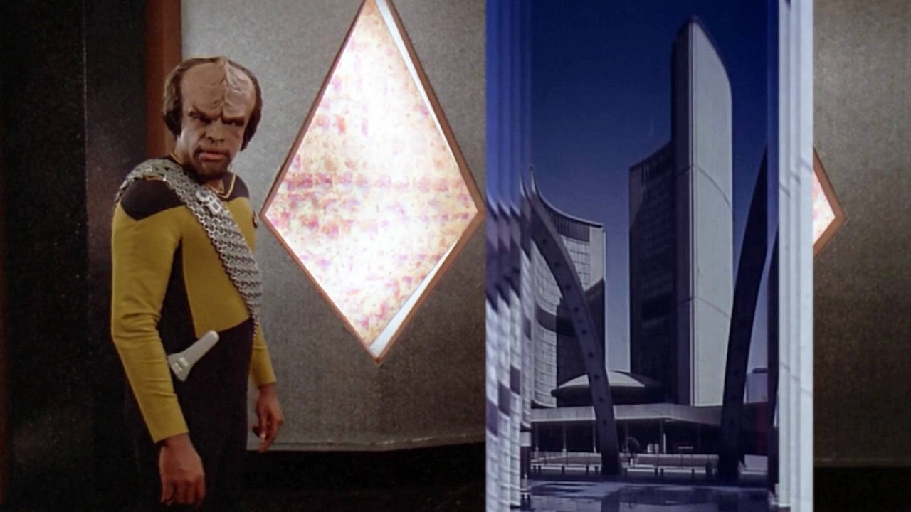 Scene from Star Trek: The Next Generation’s 1989 episode "Contagion."