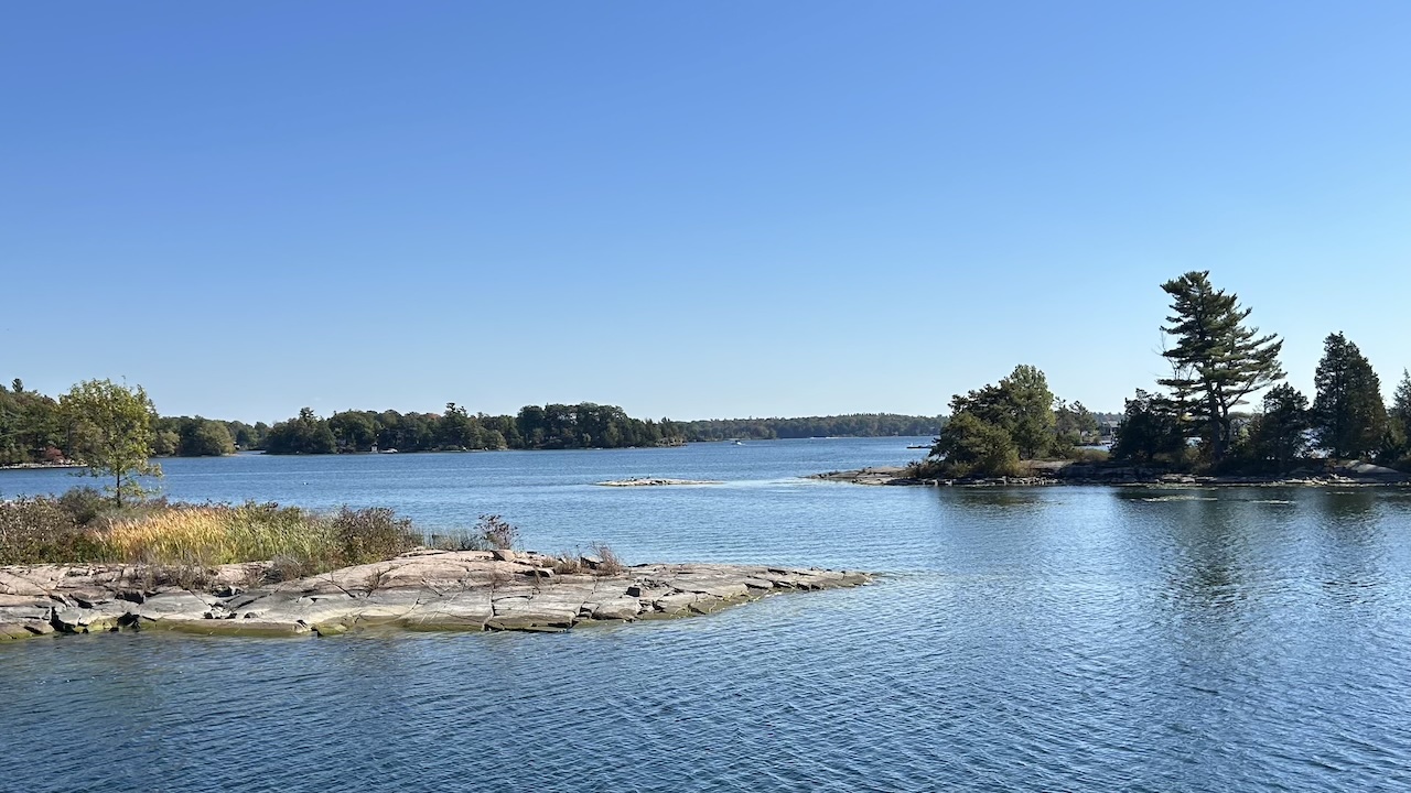100 0islands