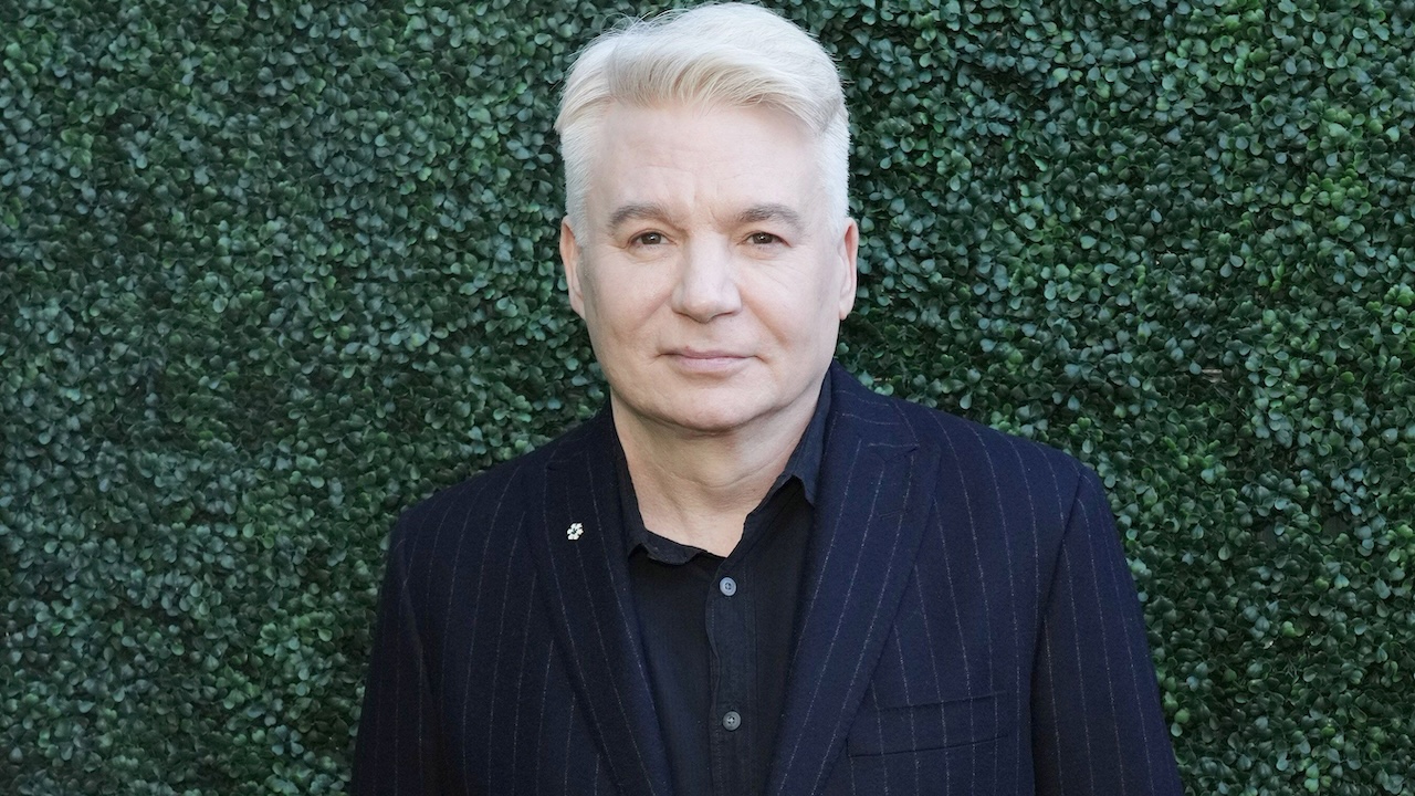Los Angeles, USA 16th Nov, 2024 Mike Myers arrives at the Vulture Festival 2024 held at the nya studios East in Hollywood, CA on Saturday, ?November 16, 2024 (Photo By Sthanlee B Mirador/Sipa USA) Credit: Sipa USA/Alamy Live News