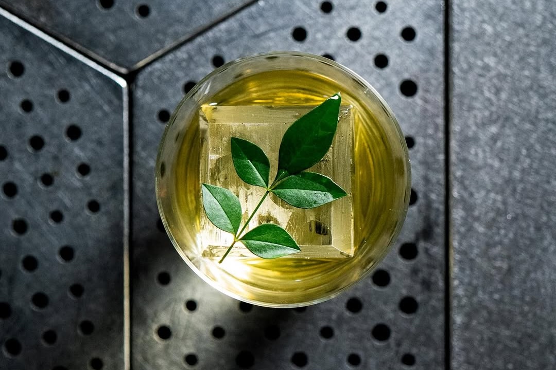  M2 Cocktail Bar
