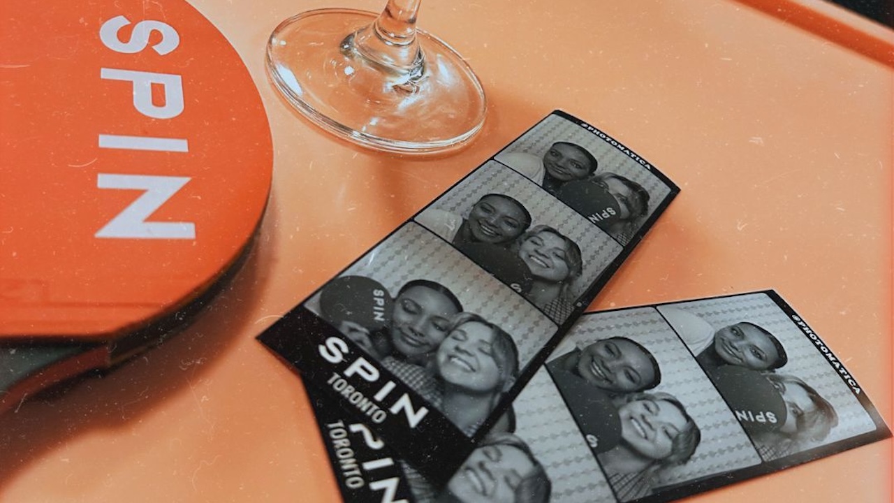spin photo booth
