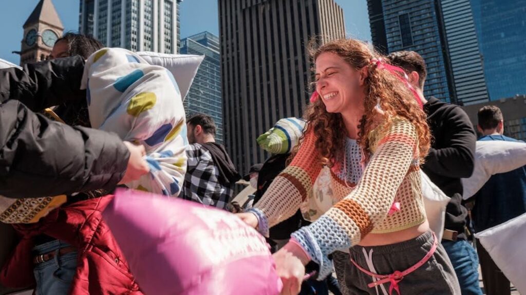 pillow fight toronto