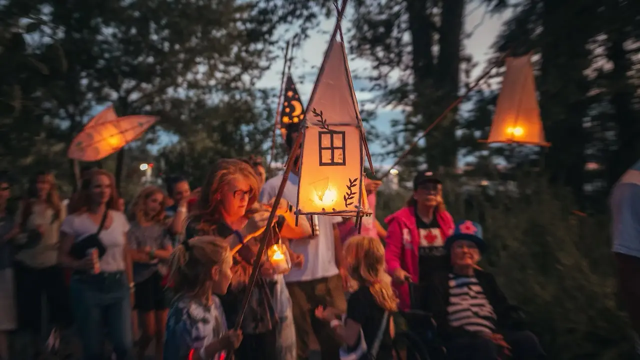 wards island lantern